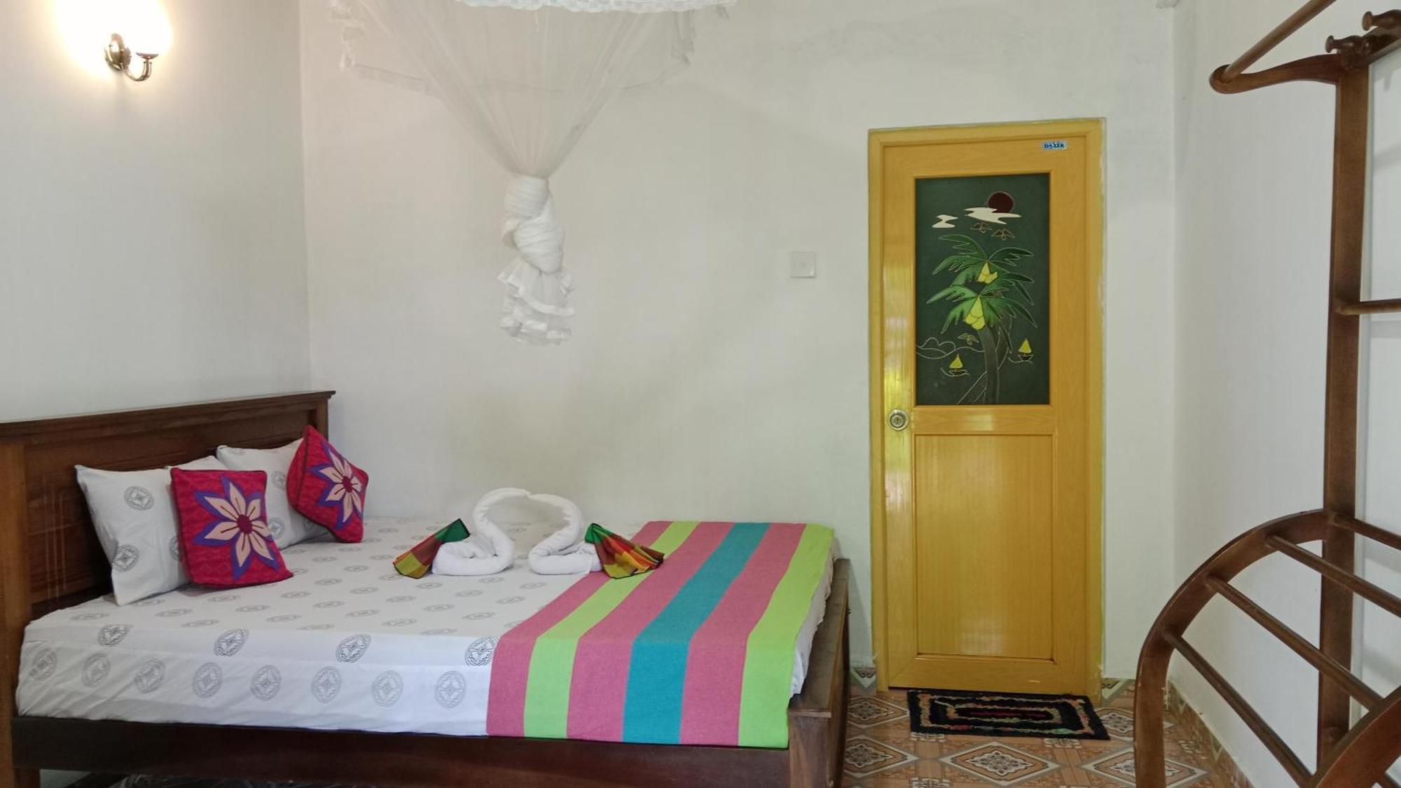 סיגירייה Chanaka Holiday Inn מראה חיצוני תמונה
